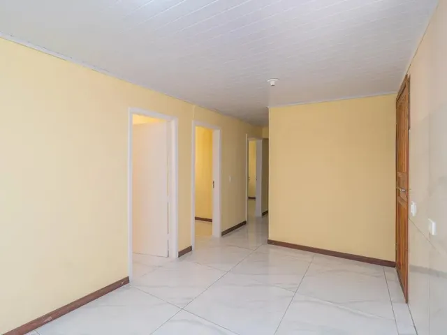 Casa 3 quartos e 1 banheiro, para alugar, no bairro Mossunguê em Curitiba