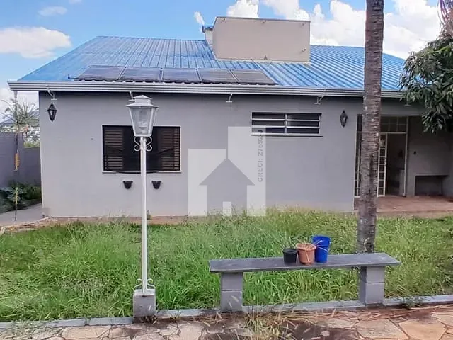 Casa com 800m² 4 quartos e 4 banheiros, à venda ou para alugar, no bairro Jardim Europa em Jundiaí