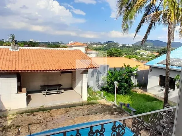 Casa com 800m² 4 quartos e 4 banheiros, à venda ou para alugar, no bairro Jardim Europa em Jundiaí