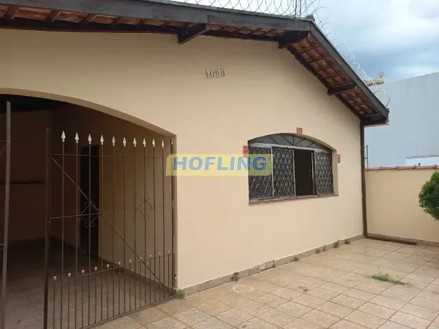 Casa com 289m² 2 quartos e 2 banheiros, à venda, no bairro Vila do Rádio em Rio Claro