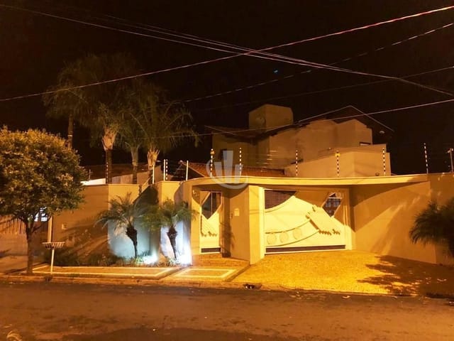 Foto do Sobrado - CASA à venda 3 Quartos, 3 Suites, 3 Vagas, 525M², JARDIM IMPERADOR, ARARAQUARA - SP | Investe Imobiliária LTDA