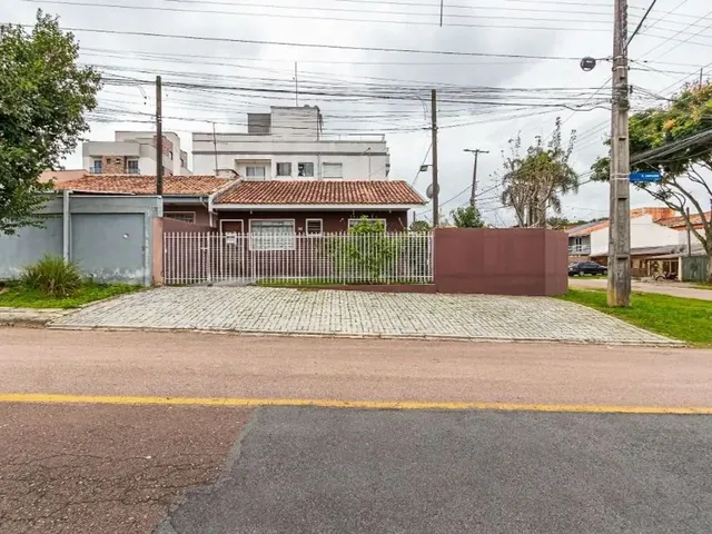 Casa com 103m² 3 quartos e 2 banheiros, para alugar, no bairro Cajuru em Curitiba