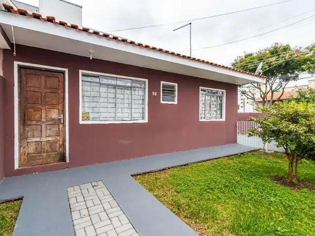 Casa com 103m² 3 quartos e 2 banheiros, para alugar, no bairro Cajuru em Curitiba