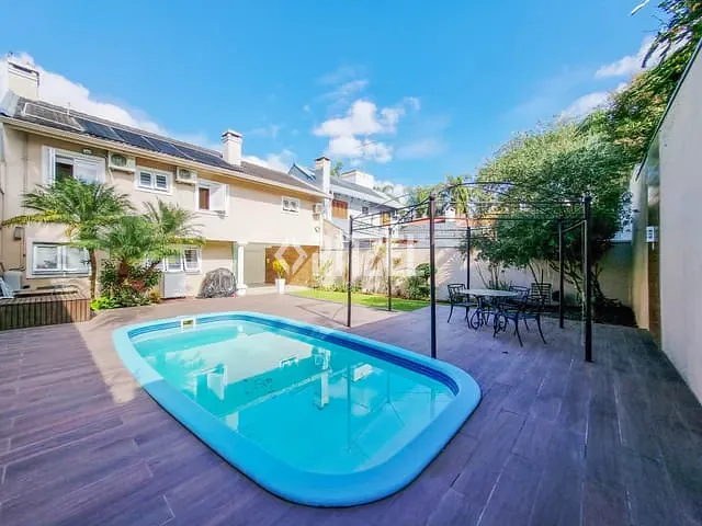 Casa 3 quartos e 3 banheiros, à venda, no bairro Jardim Mauá em Novo Hamburgo