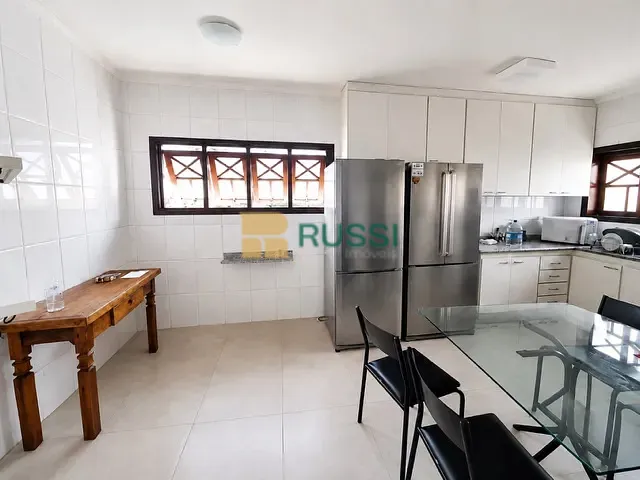 Casa 4 quartos e 4 banheiros, à venda, no bairro Urbanova em São José dos Campos