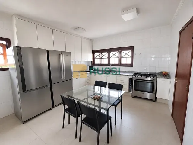 Casa 4 quartos e 4 banheiros, à venda, no bairro Urbanova em São José dos Campos