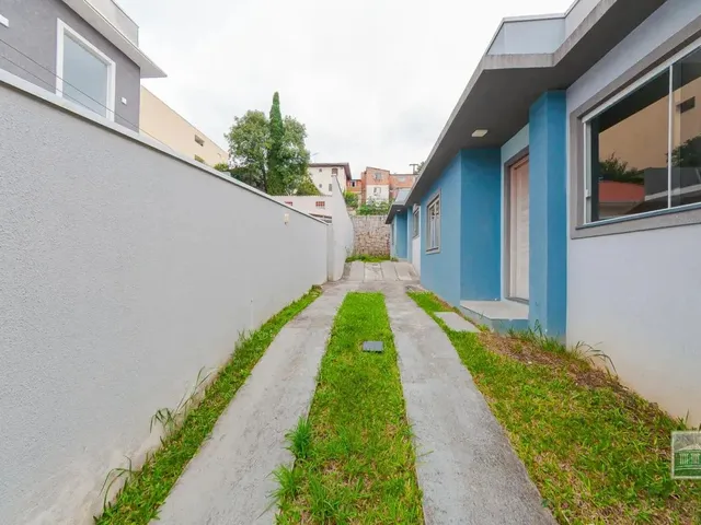 Casa 3 quartos e 2 banheiros, para alugar, no bairro Santa Cândida em Curitiba