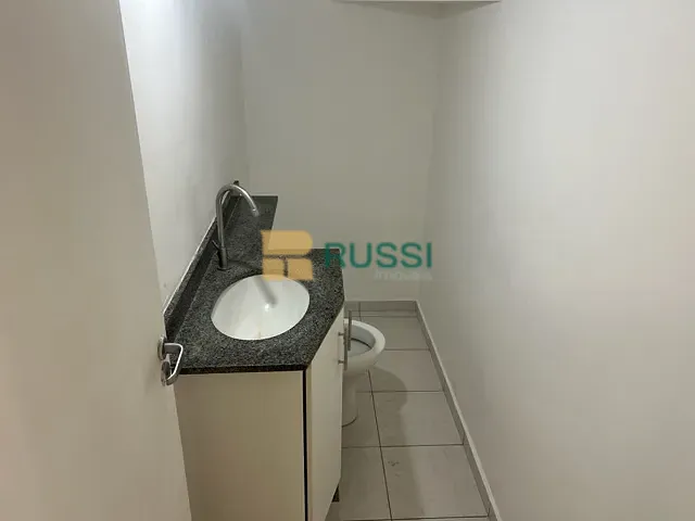 Casa com 250m² 3 quartos e 2 banheiros, à venda ou para alugar, no bairro Urbanova VI em São José dos Campos