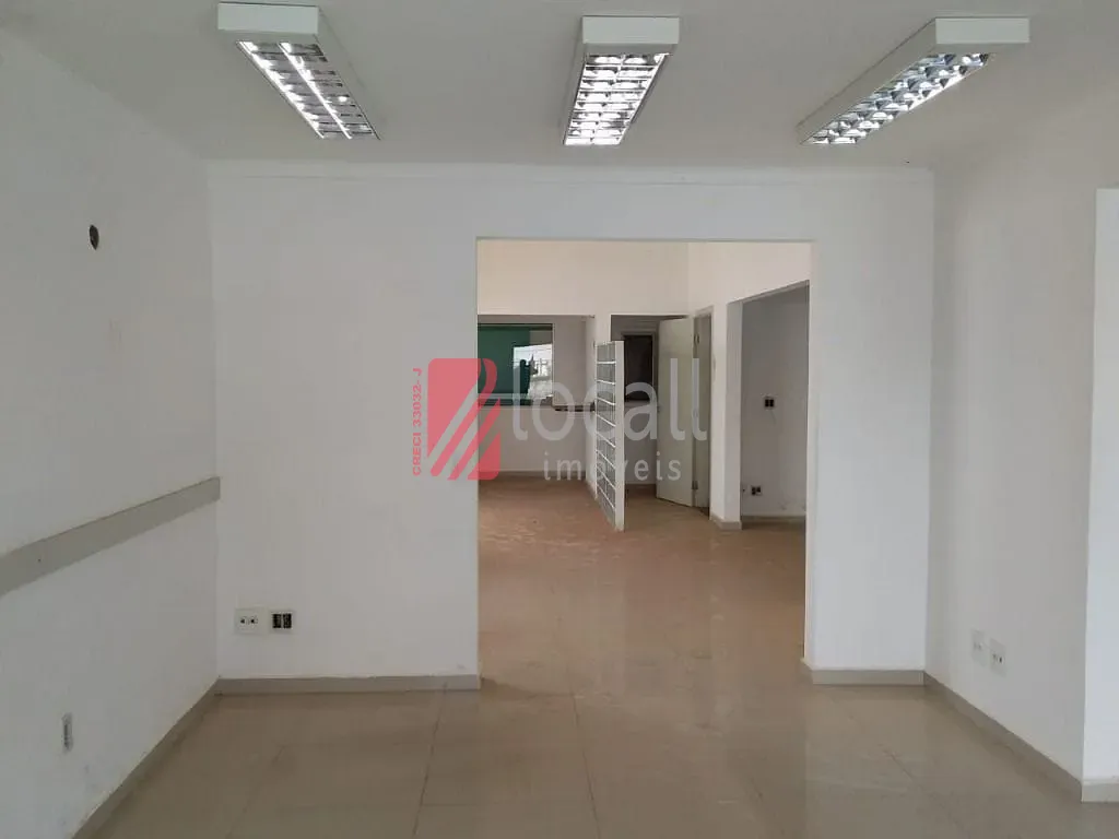 Casa com 1 quarto para aluguel, 238m² — foto 2 de 13