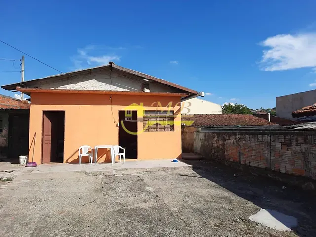 Casa com 275m² 2 quartos e 1 banheiro, à venda, no bairro Vila Aeroporto em Campinas