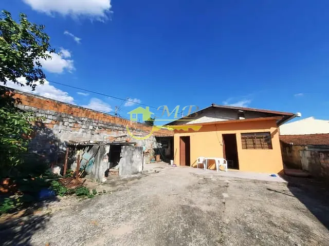 Casa com 275m² 2 quartos e 1 banheiro, à venda, no bairro Vila Aeroporto em Campinas