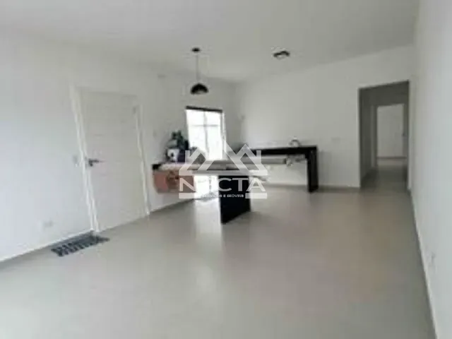 Casa com 58m² 2 quartos e 1 banheiro, à venda, no bairro Loteamento Portal dos Pássaros em Caraguatatuba