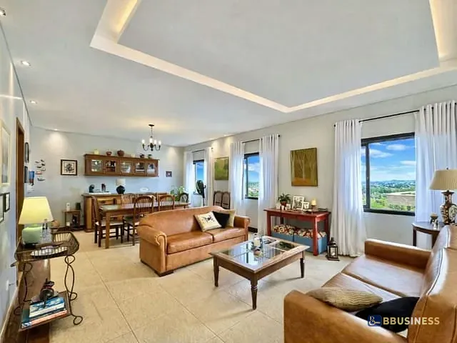 Casa com 500m² 3 quartos e 4 banheiros, à venda, no bairro Golf Gardens em Carapicuíba