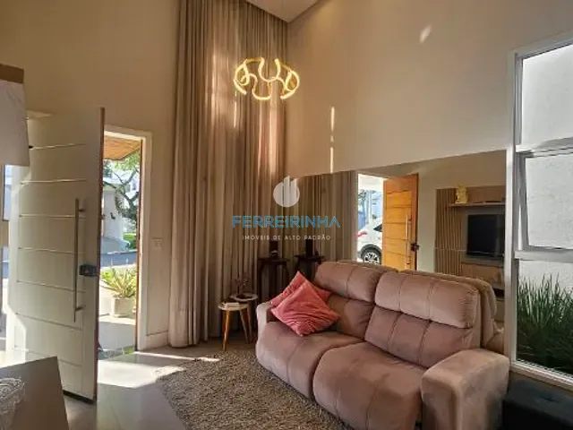 Casa com 250m² 3 quartos e 3 banheiros, à venda, no bairro Urbanova em São José dos Campos