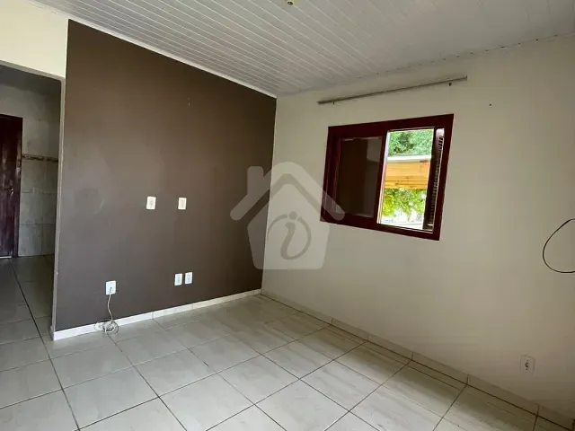 Casa 2 quartos e 1 banheiro, para alugar, no bairro Teutônia em Teutônia