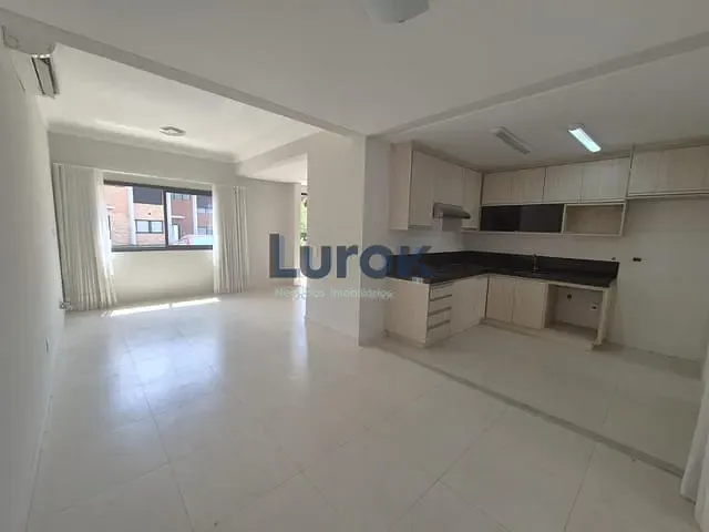 Casa com 200m² 3 quartos e 4 banheiros, à venda, no bairro Chácaras Silvania em Valinhos