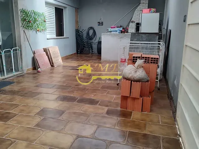 Casa com 330m² 3 quartos e 1 banheiro, à venda, no bairro Jardim Cura D'Ars em Campinas