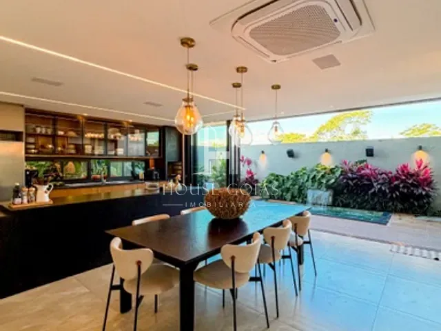 Casa com 226m² 3 quartos e 4 banheiros, à venda, no bairro Pólo Empresarial Goiás em Aparecida de Goiânia