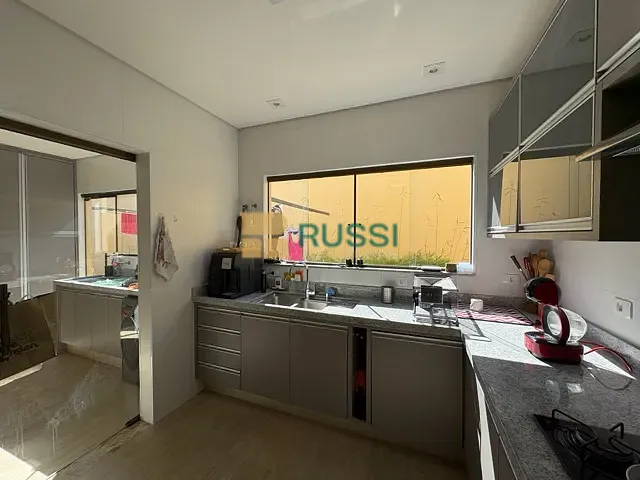 Casa com 900m² 4 quartos e 5 banheiros, à venda, no bairro Condomínio Reserva do Paratehy em São José dos Campos