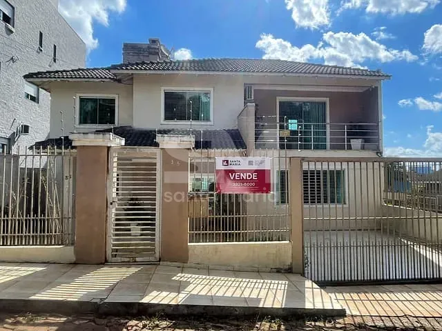 Casa com 405m² 3 quartos e 2 banheiros, à venda, no bairro Passo dos Fortes em Chapecó