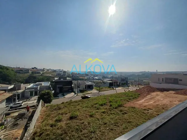 Casa com 378m² 3 quartos e 4 banheiros, à venda, no bairro Recanto dos Eucaliptos em São José dos Campos