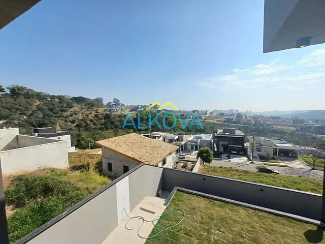 Casa com 378m² 3 quartos e 4 banheiros, à venda, no bairro Recanto dos Eucaliptos em São José dos Campos