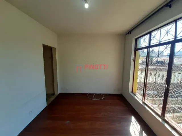 Casa 2 quartos e 1 banheiro, para alugar, no bairro Jardim Nova Petrópolis em São Bernardo do Campo