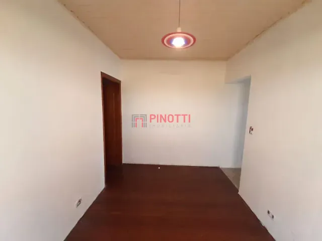 Casa 2 quartos e 1 banheiro, para alugar, no bairro Jardim Nova Petrópolis em São Bernardo do Campo