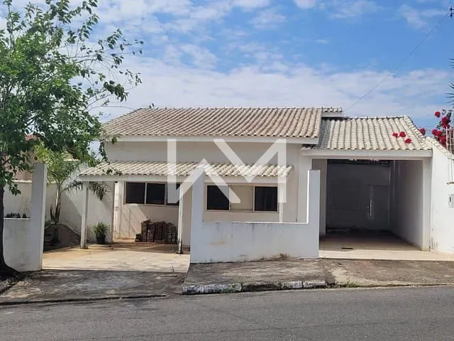 Casa com 306m² 3 quartos e 2 banheiros, à venda, no bairro Cidade Jardim em Bragança Paulista