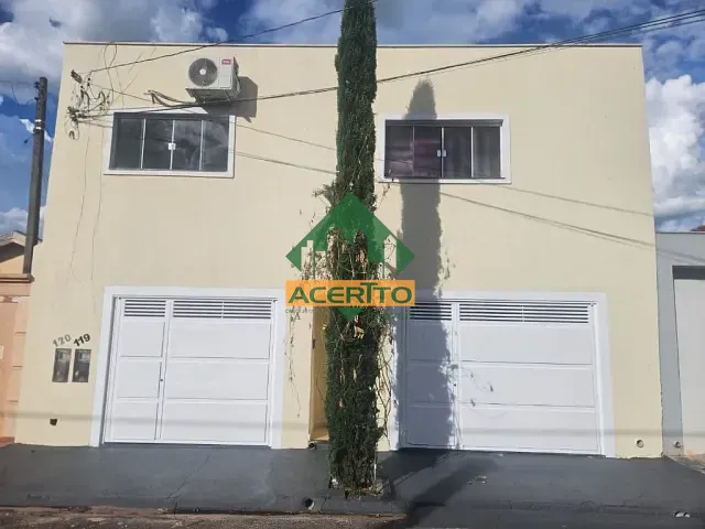 Casa com 200m² 2 quartos e 1 banheiro, à venda, no bairro Parque Residencial Aeroporto em Araçatuba