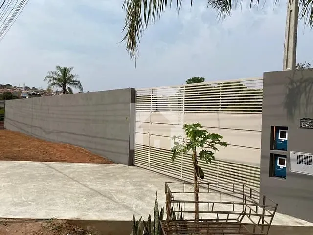 Casa com 1863m² 4 quartos e 2 banheiros, à venda, no bairro Poste em Jundiaí
