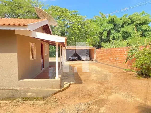 Casa com 1863m² 4 quartos e 2 banheiros, à venda, no bairro Poste em Jundiaí