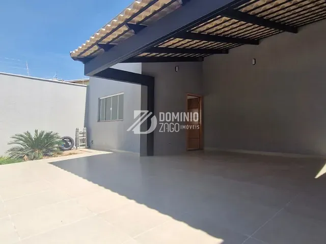 Casa com 250m² 3 quartos e 4 banheiros, à venda, no bairro Dom Eduardo em Uberaba