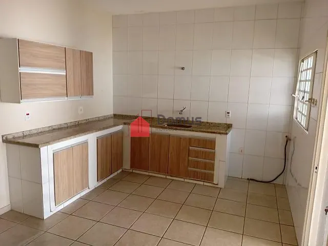 Casa com 202m² 2 quartos e 1 banheiro, à venda, no bairro Centro em Pindamonhangaba