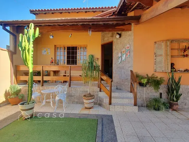 Casa com 260m² 3 quartos e 2 banheiros, à venda, no bairro Jardim Maria Cândida em Caçapava