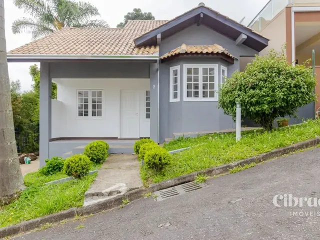Casa 3 quartos e 2 banheiros, à venda, no bairro Pilarzinho em Curitiba