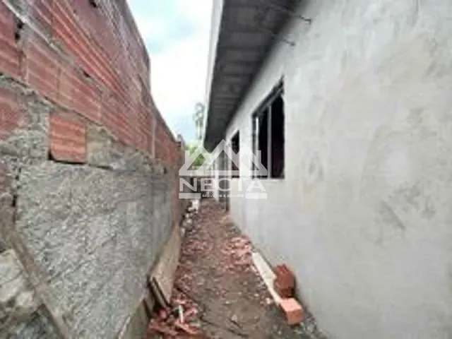 Casa com 65m² 2 quartos e 2 banheiros, à venda, no bairro Pontal de Santa Marina em Caraguatatuba