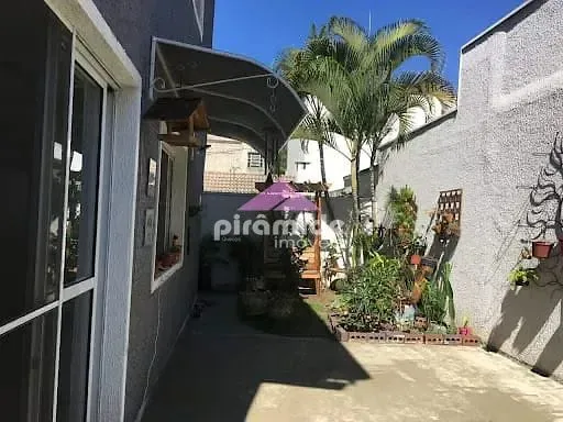 Casa, 4 quartos, 330 m² - Foto 11