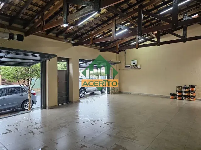 Casa com 300m² 3 quartos e 3 banheiros, à venda, no bairro Umuarama em Araçatuba