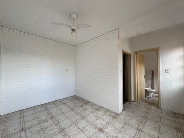 Casa 5 quartos e 5 banheiros, à venda, no bairro Jardim São Pedro em Porto Alegre