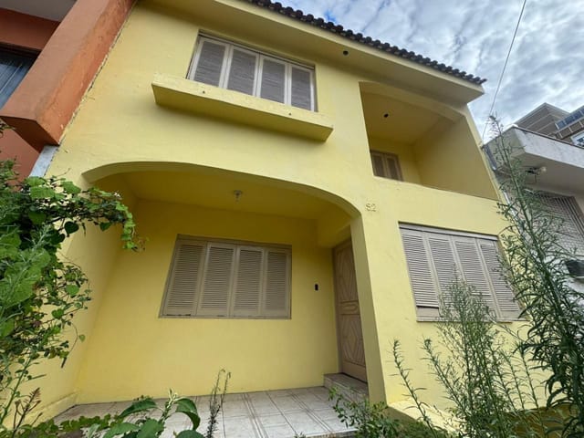 Casa 5 quartos e 5 banheiros, à venda, no bairro Jardim São Pedro em Porto Alegre
