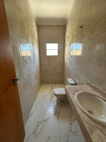 Casa com 175m² 3 quartos e 2 banheiros, à venda, no bairro Residencial e Comercial Bosque da Imperatriz em Pindamonhangaba