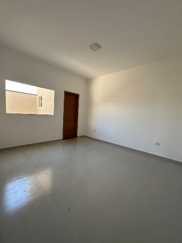 Casa com 175m² 3 quartos e 2 banheiros, à venda, no bairro Residencial e Comercial Bosque da Imperatriz em Pindamonhangaba