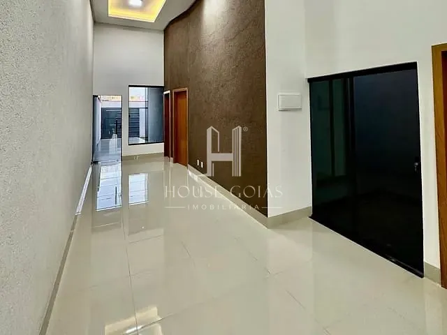Casa com 125m² 3 quartos e 2 banheiros, à venda, no bairro Residencial Solar Bougainville em Goiânia