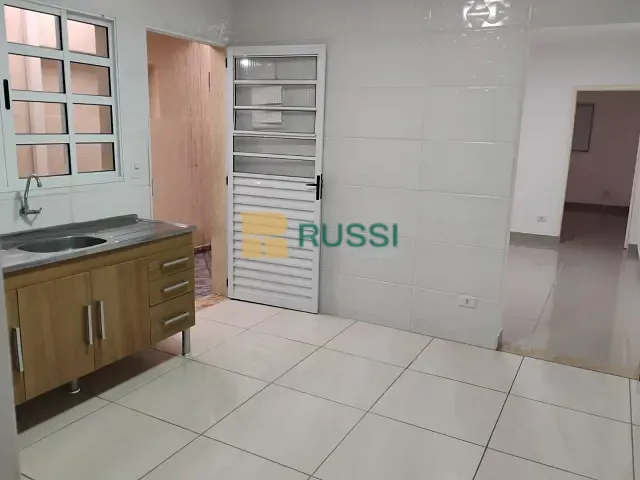 Casa 3 quartos e 1 banheiro, à venda, no bairro Bosque dos Eucaliptos em São José dos Campos