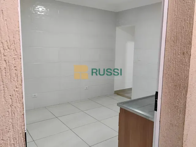 Casa 3 quartos e 1 banheiro, à venda, no bairro Bosque dos Eucaliptos em São José dos Campos