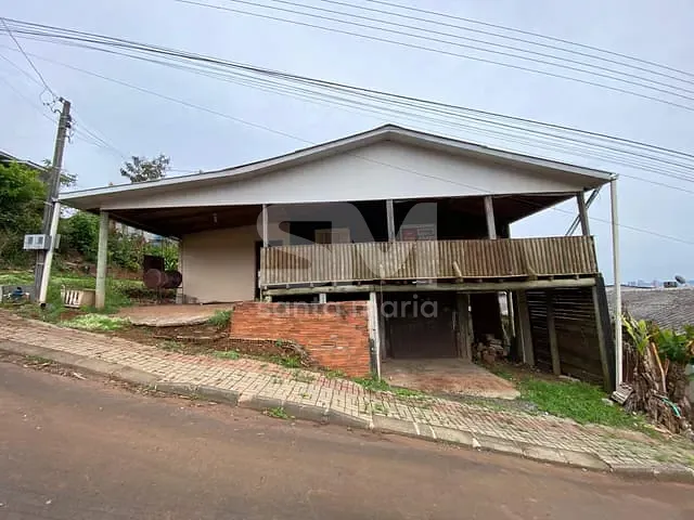 Casa 3 quartos e 1 banheiro, para alugar, no bairro Esplanada em Chapecó