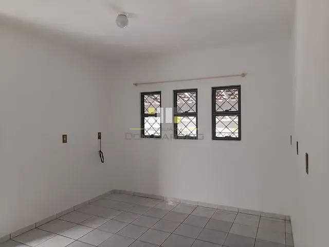 Casa 2 quartos e 1 banheiro, para alugar, no bairro Jardim Novo Paraná em Sumaré
