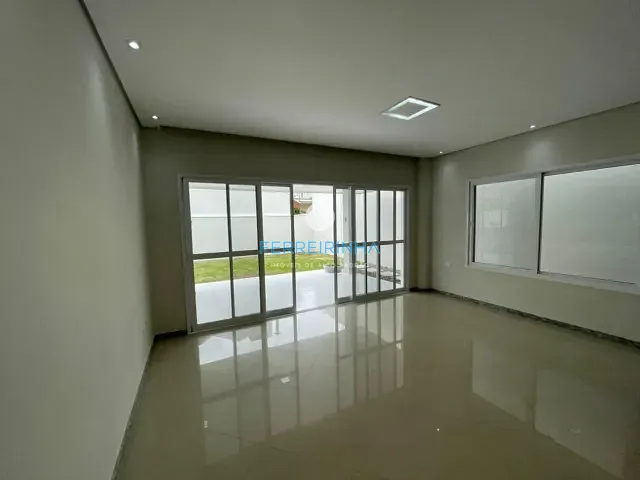 Casa com 375m² 4 quartos e 6 banheiros, à venda ou para alugar, no bairro Urbanova em São José dos Campos