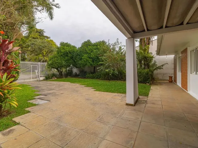 Casa 3 quartos e 1 banheiro, para alugar, no bairro Jardim Social em Curitiba